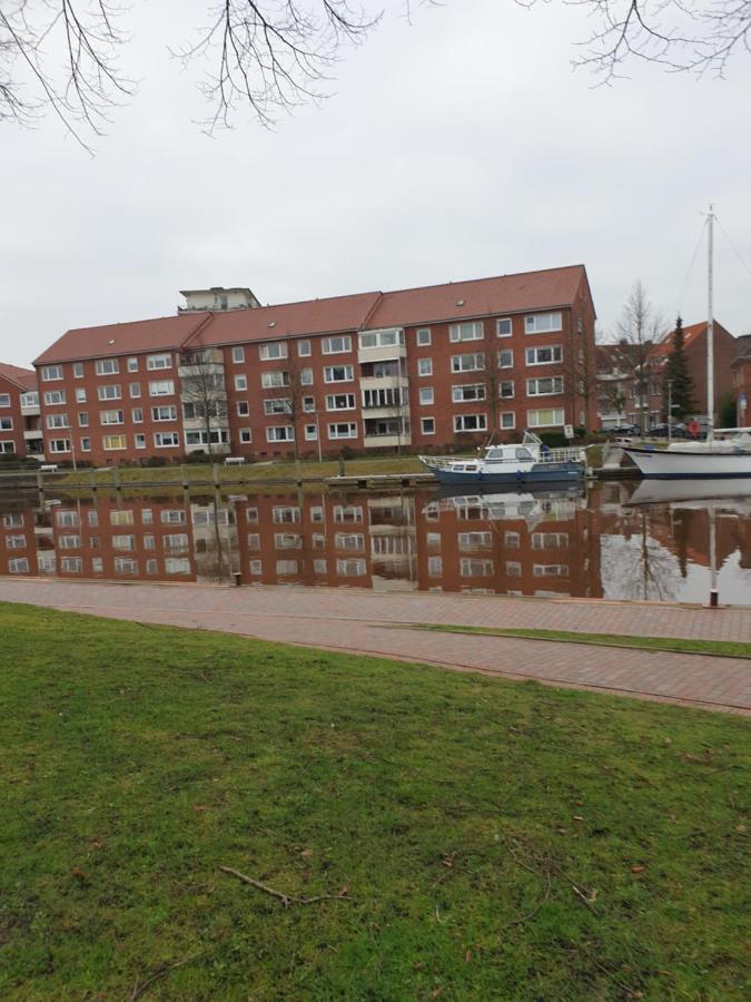 Maje Am Alten Binnenhafen Emden Extérieur photo